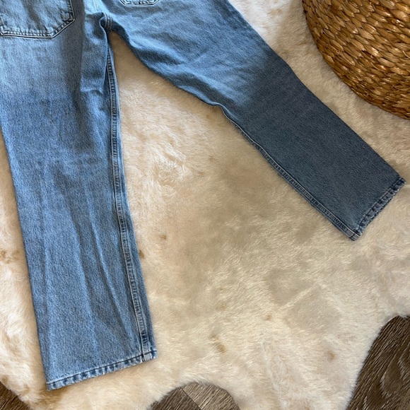 AGOLDE Riley High-Rise Straight Crop in Endeavor 26 - Picture 11 of 15